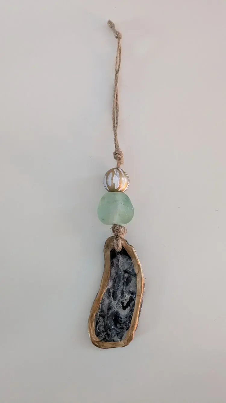 Oyster Shell Welcome Beads Wall Hanging